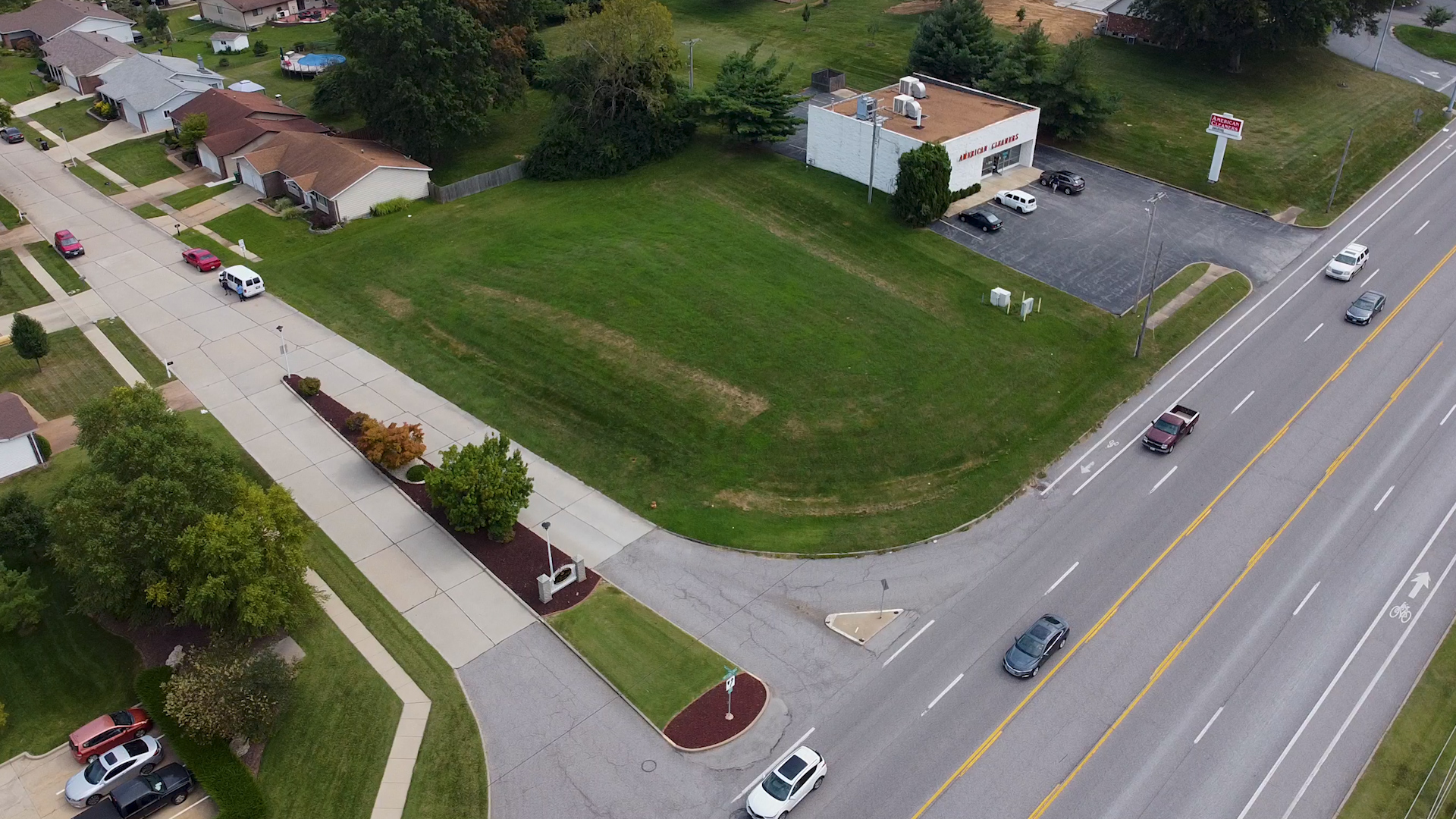 Commercial Property for Sale in Oakville Missouri 63129